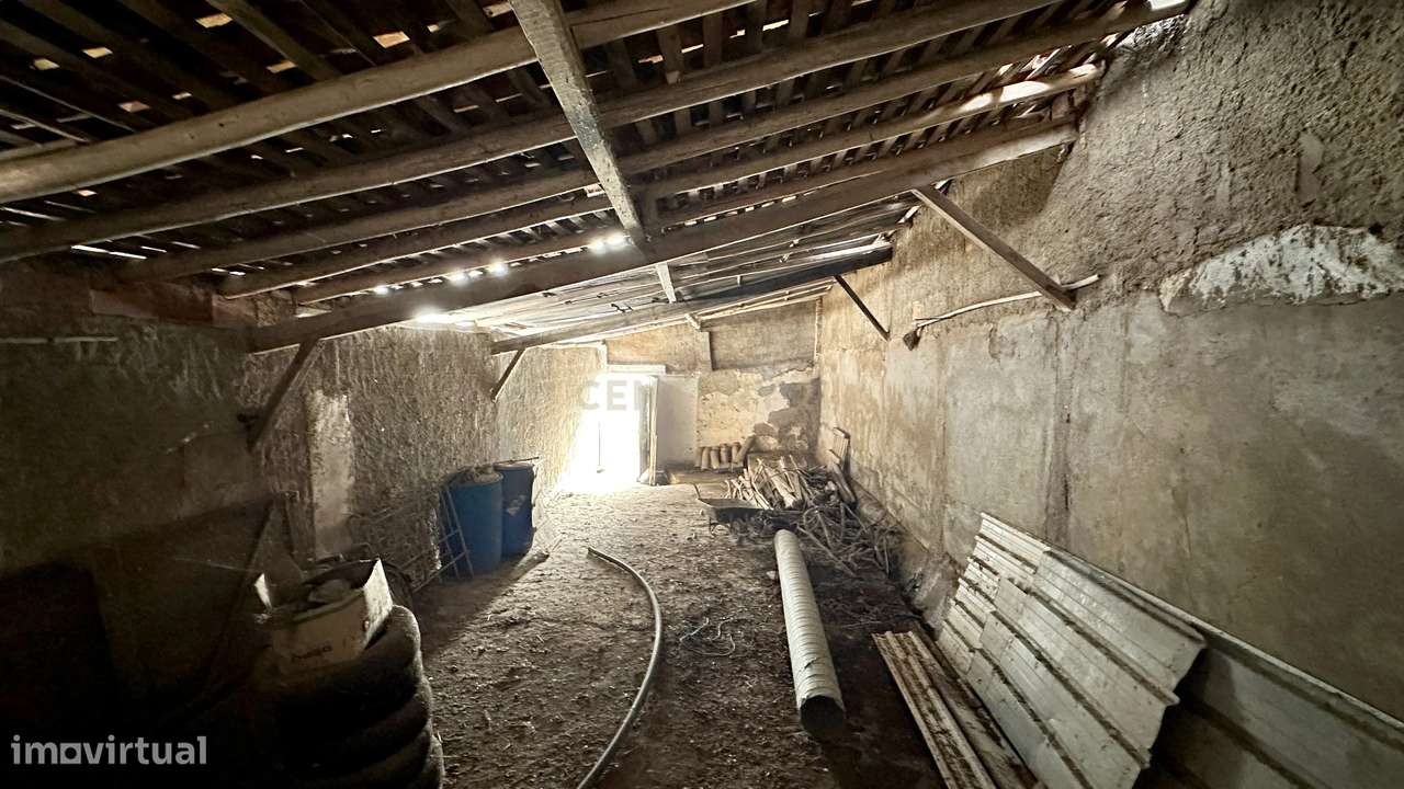 Oportunidade Armazém para Recuperar em Alfundão - Grande imagem: 4/9