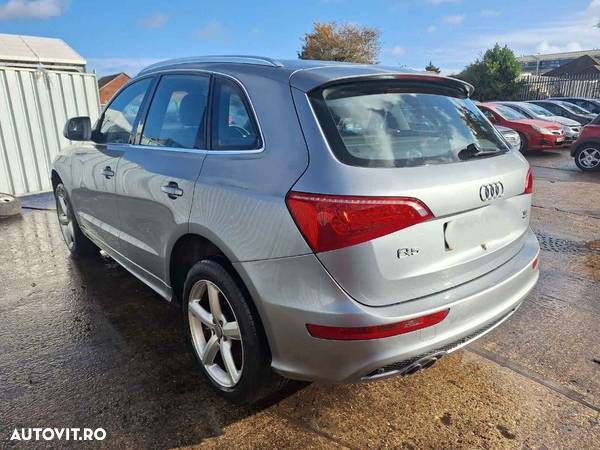 Bara fata Audi Q5 2011 SUV 2.0 CJCA - 4