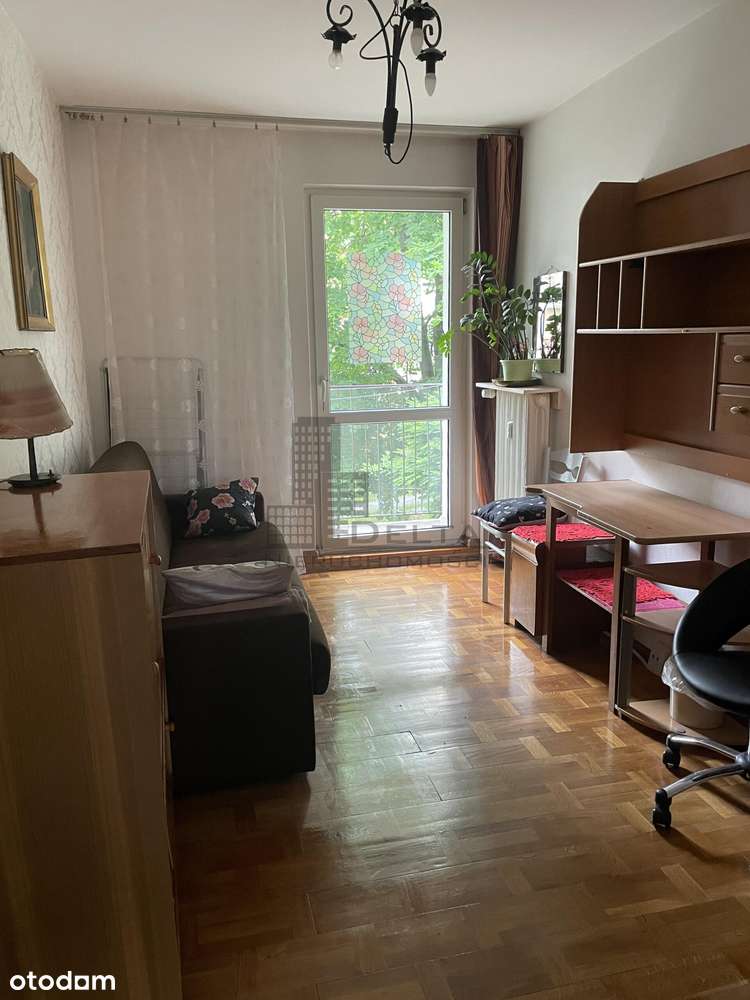 Bardzo ciche, blisko metra-9