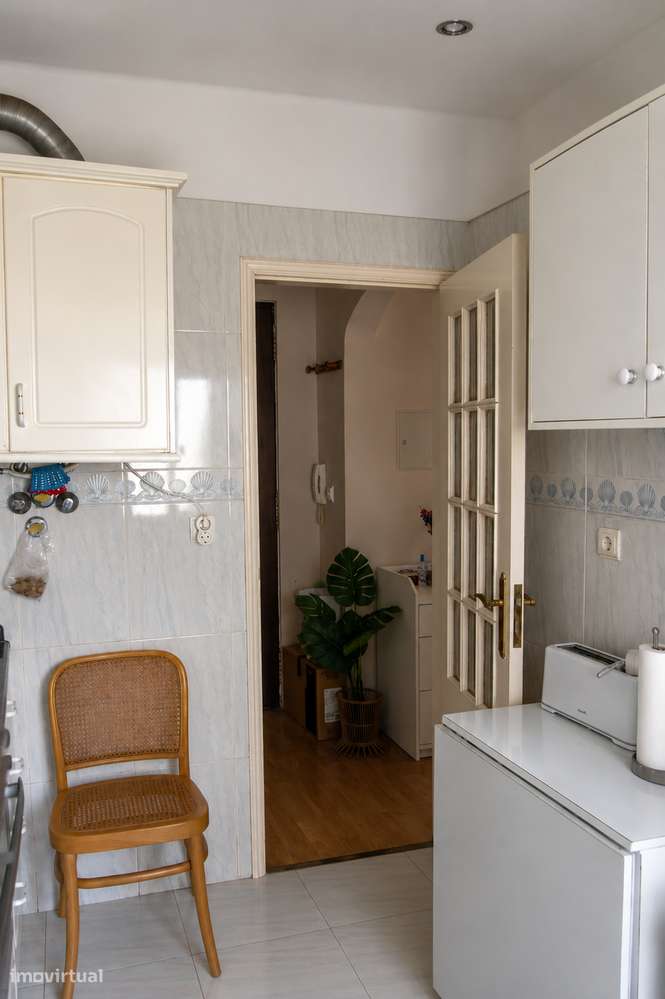 Apartamento T2 com terraço no Bairro de Santos ao Rêgo-8