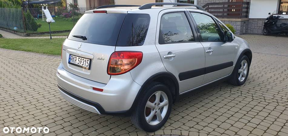 Suzuki SX4 1.6 VVT 4x2 Comfort - 5