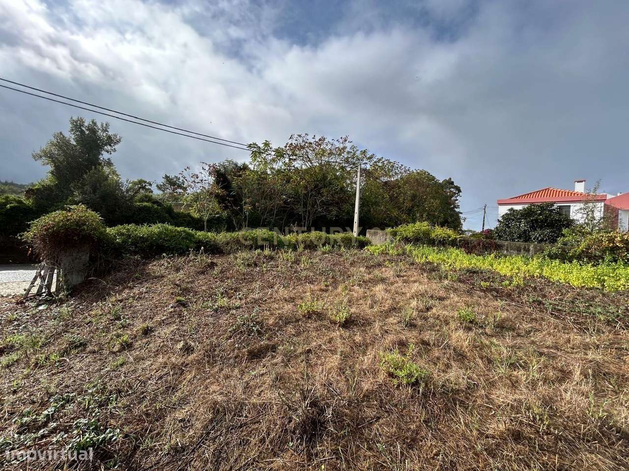 Terreno de 2080m² com projeto aprovado em Azeitão - Grande imagem: 4/11