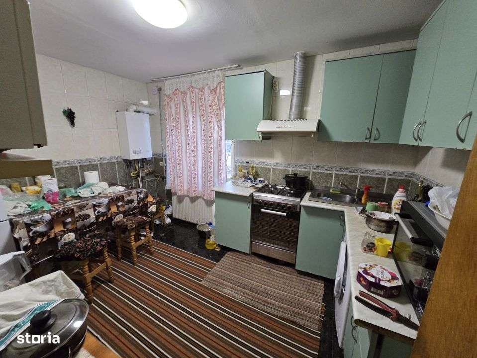 Casa si teren intravilan in suprafata de 1730 mp, Maracineni-6