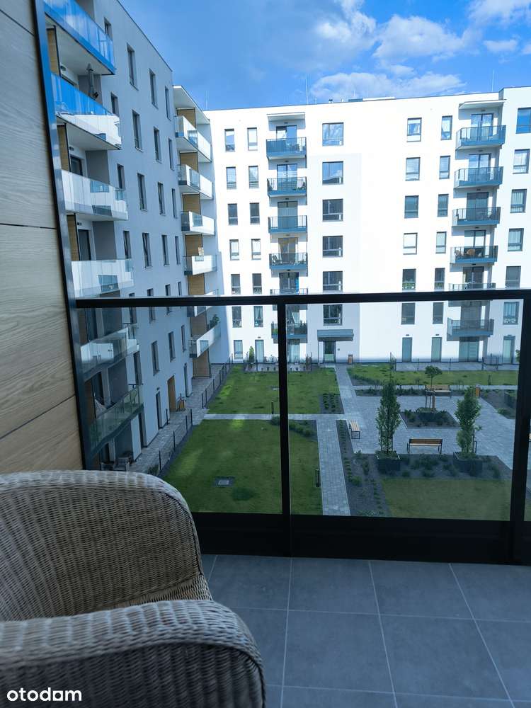 Stylowe mieszkanie w Śródmieściu z balkonem