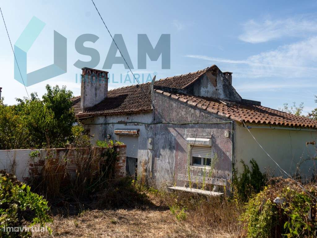 Moradia Térrea para Restauro | Terreno de malha urbana com 9.004 m²-19