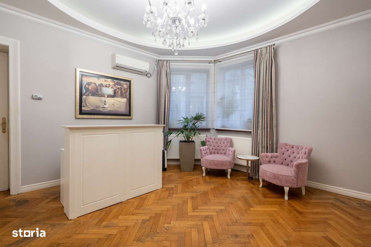 Apartament elegant cu 3 camere in vila  si acces la gradina, in Doroba-9