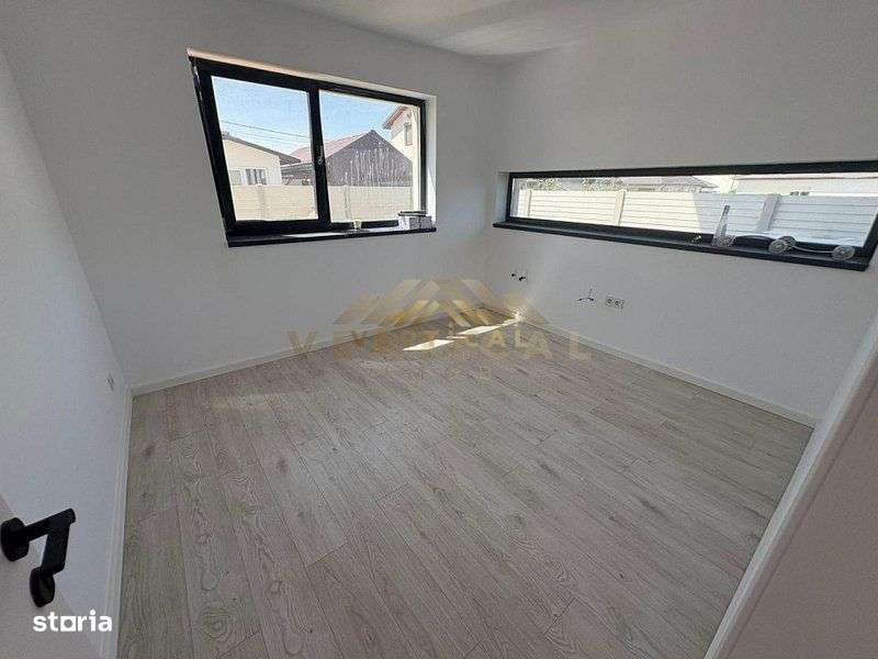 Vila la intrare in comuna Berceni - Imagine principală: 5/13