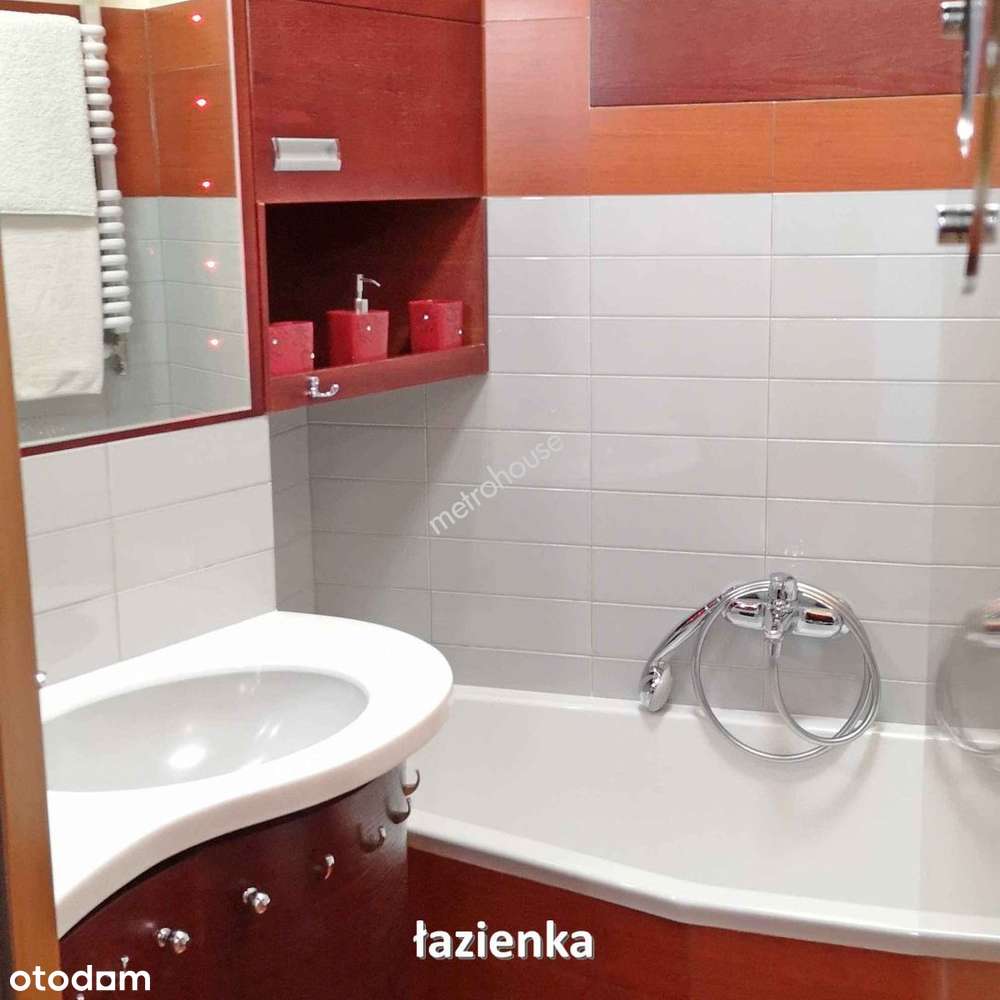 2 pokoje 44,6 m2,Klimatyzowane z loggią,Basen w budynku,METRO 2032-7