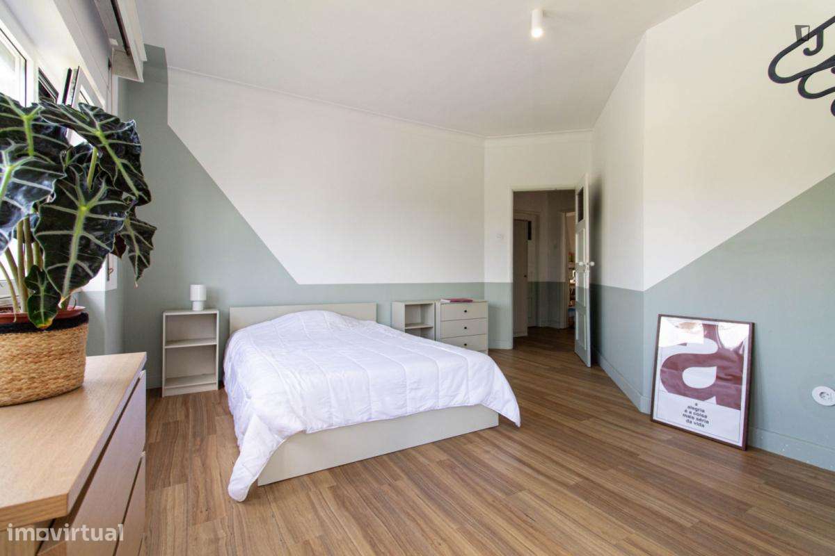Quarto - localizado em Guimaraes - Grande imagem: 5/7