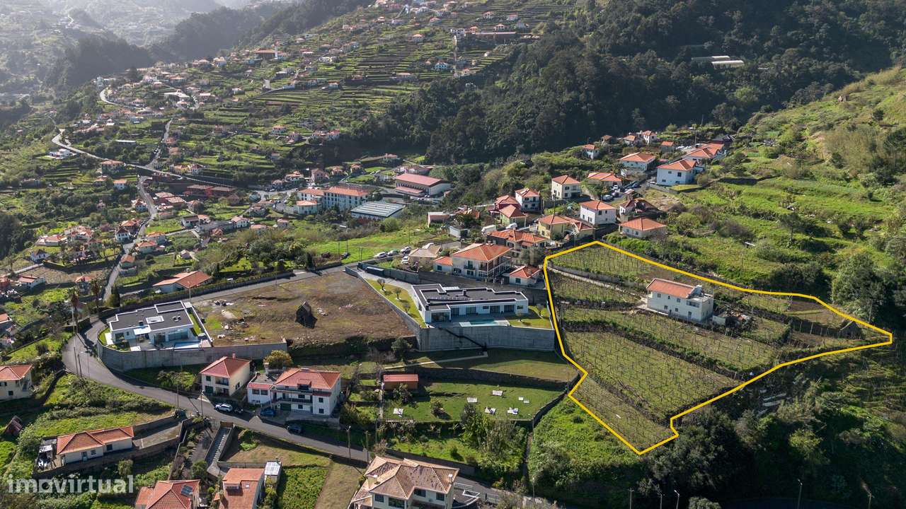 Moradia T4 + T1 independente em São Vicente-4