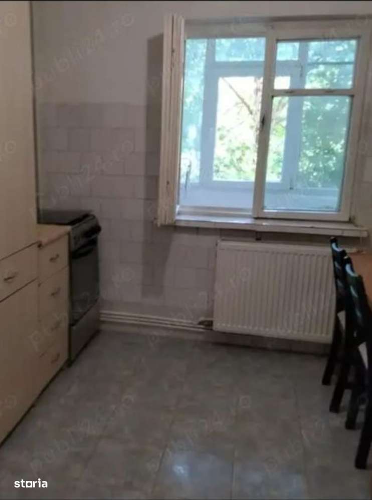 2  decomandate  Rovine 2/4-4