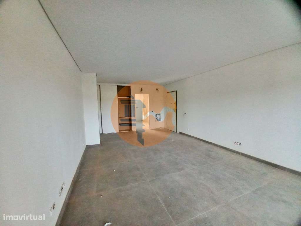 Excelente apartamento T3, garagem e arrumos fechados em fase de con... - Grande imagem: 5/17