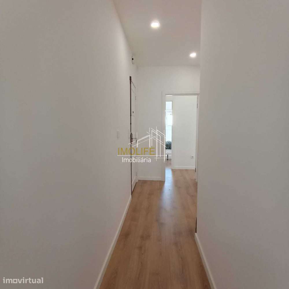 Apartamento T3 totalmente remodelado em Benfica-22