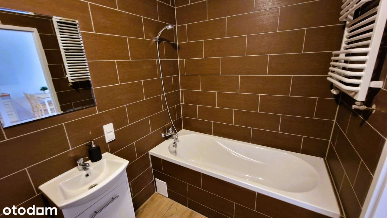 Świeżo wyremontowane!Prywatne miejsce parkingowe, komórka, z ogrodem. - Pełny obrazek: 4/5