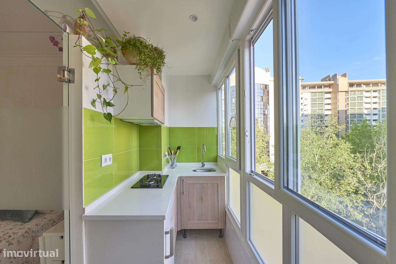 STUDIO- jovem , muito luminoso: junto cid . Universitaria - Grande imagem: 4/17