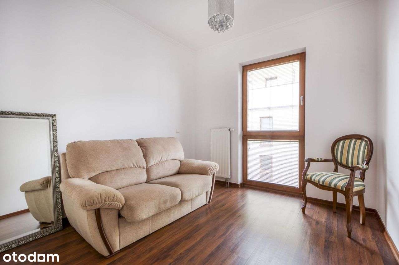 Wrocławska, trzy pokoje w apartamentowcu-8