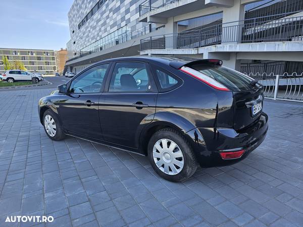 Ford Focus 1.6 TDCI 90 CP Trend - 4