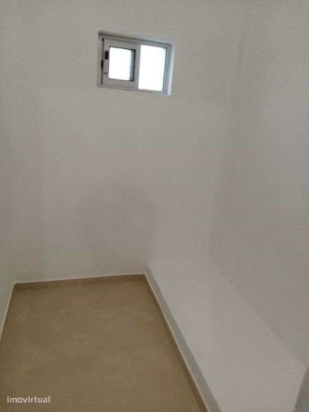 Aluga-se anexo T2 - Grande imagem: 5/12