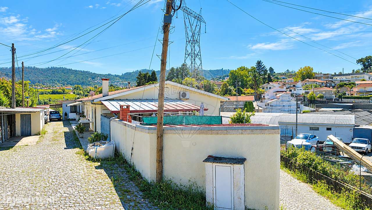 Moradia T2 para venda-28