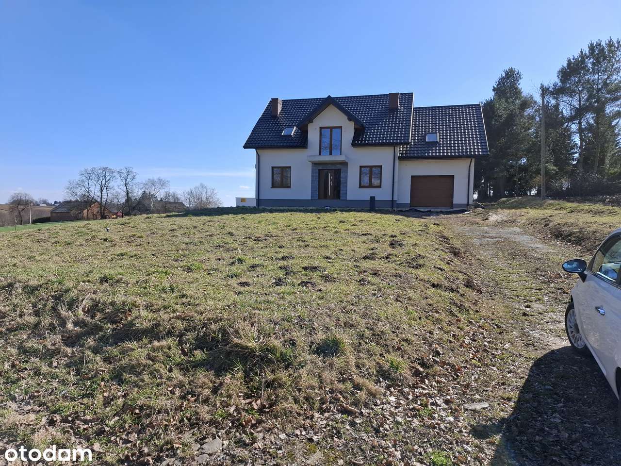 Nowoczesny dom 200 m² – 54 ary działki