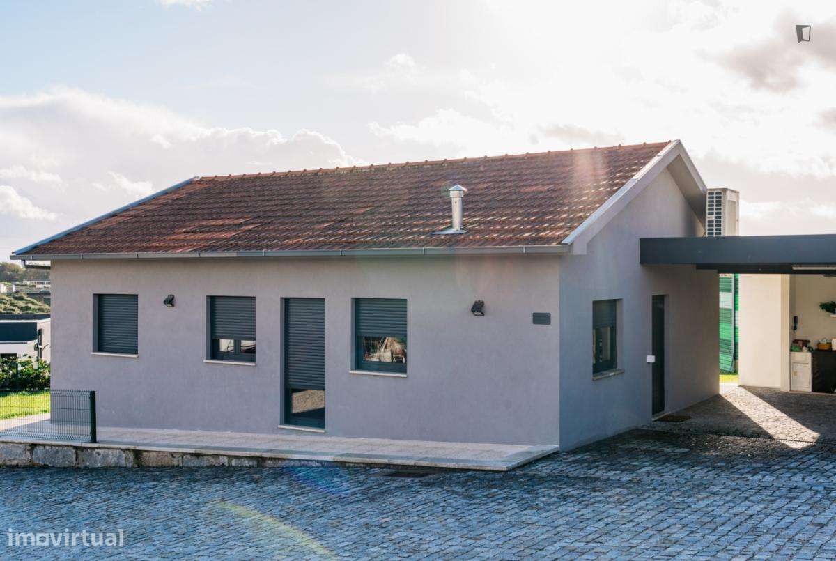 Casa com 2 quartos - localizado em Braga - Grande imagem: 2/8