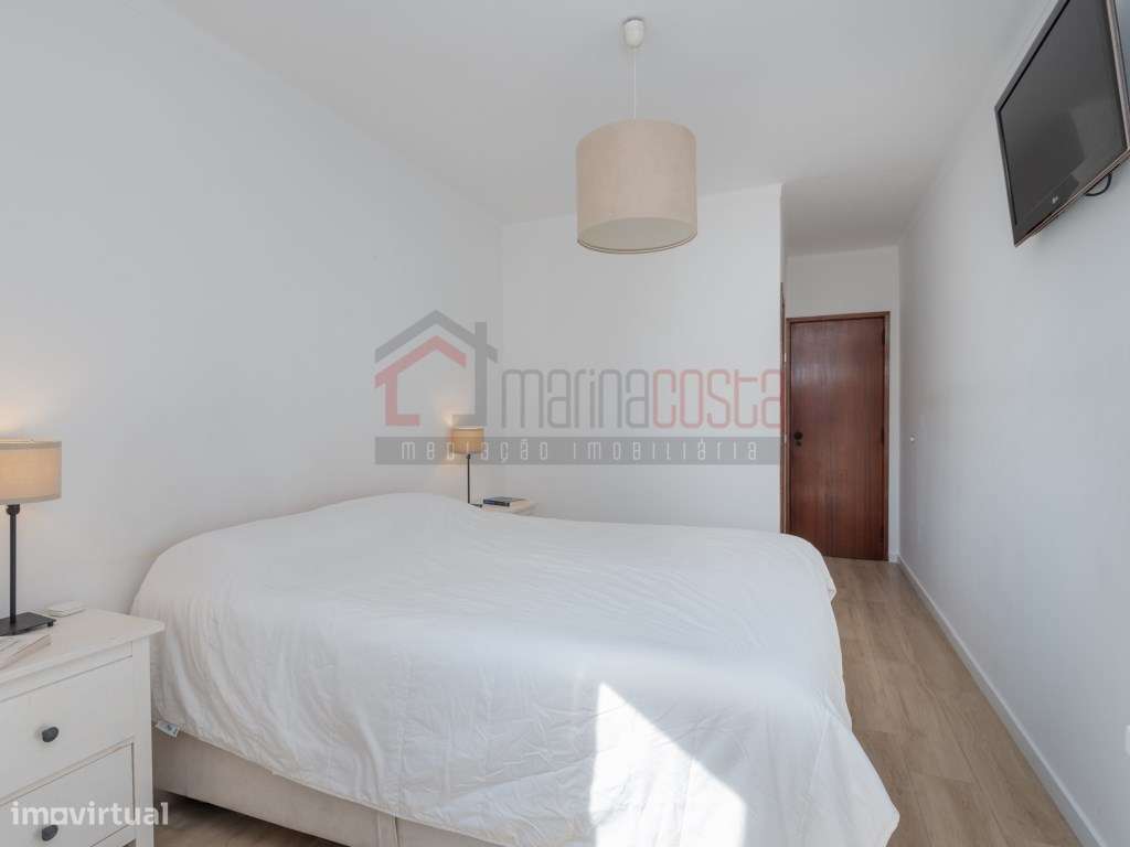 Apartamento T3 com Garagem Peniche Venda-17