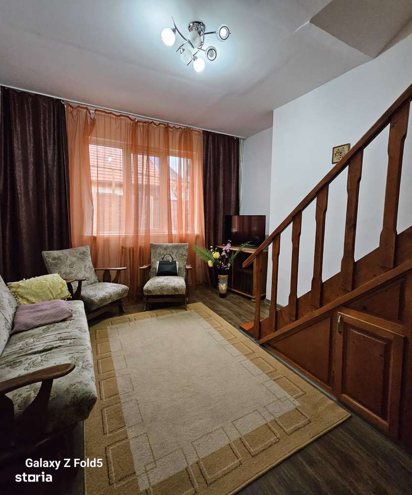 Apartament la casă zonă centrală - Imagine principală: 4/8