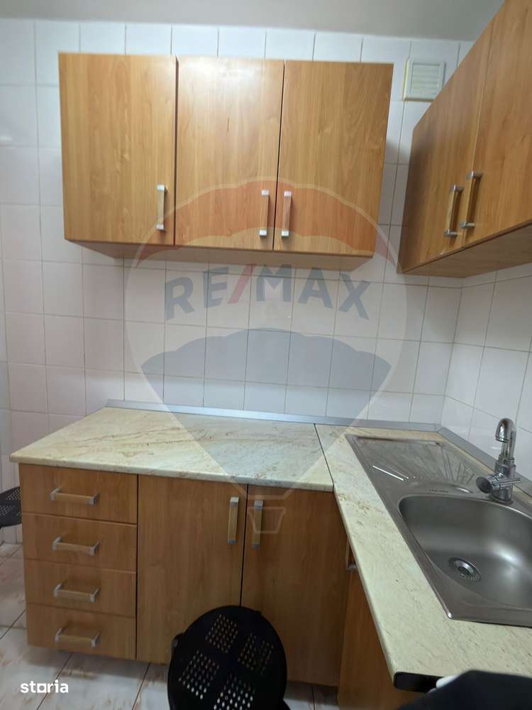 Garsoniera de inchiriat - Imagine principală: 5/7