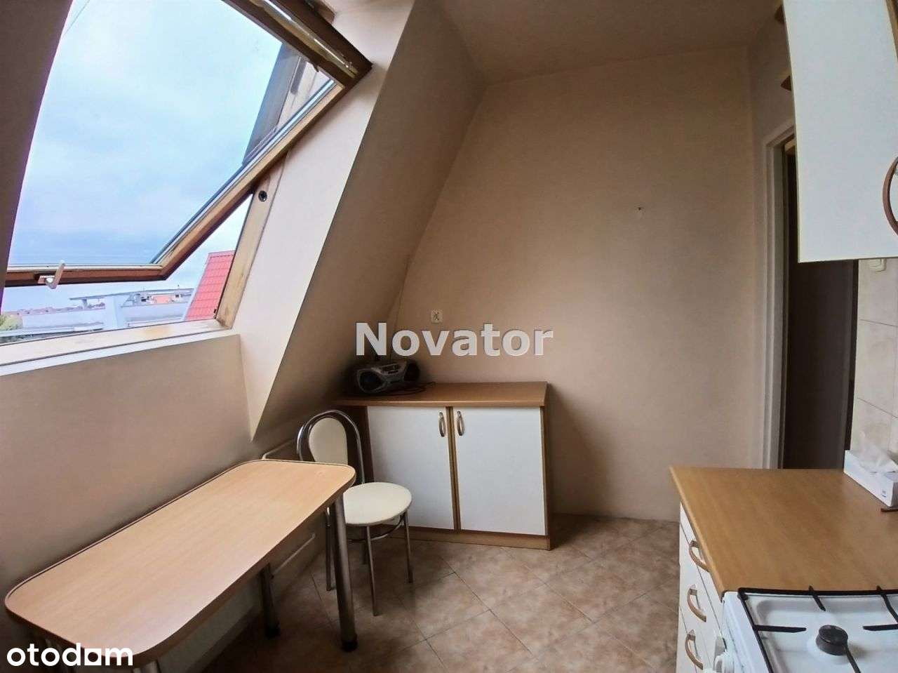 Kawalerka na 3-piętrze w bloku 32m2 na Górzyskowie-6