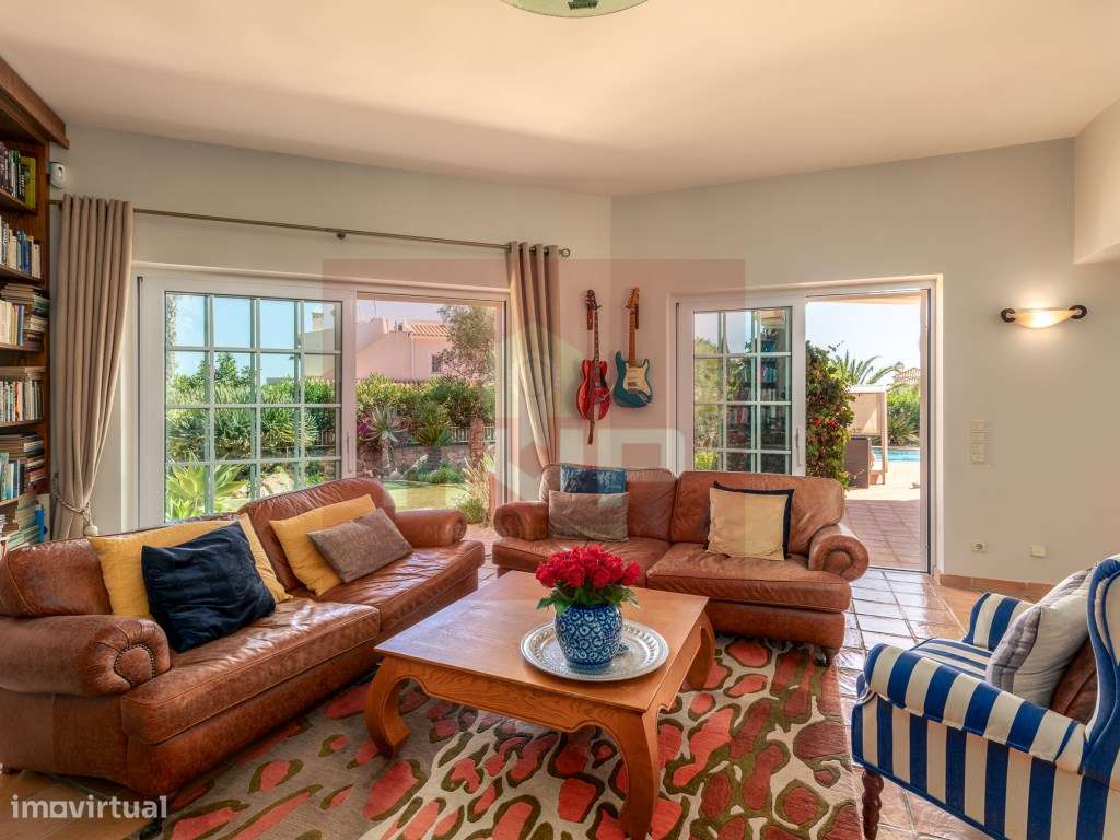 Moradia V3 + 1 com escritório em Carvoeiro Vista Mar curta distânci... - Grande imagem: 3/41