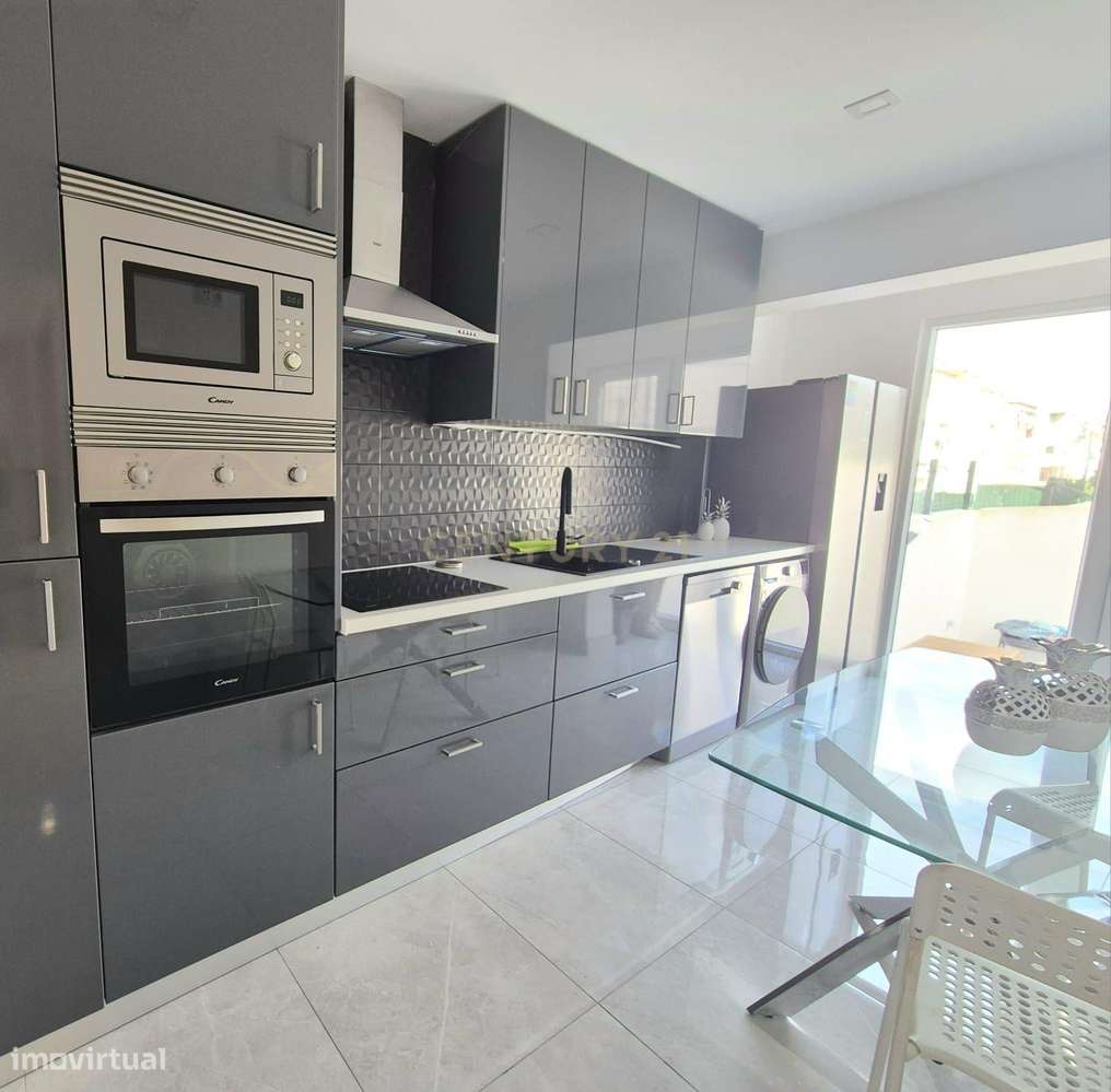 T2 Remodelado com Terraço, Olival Basto - Grande imagem: 4/20