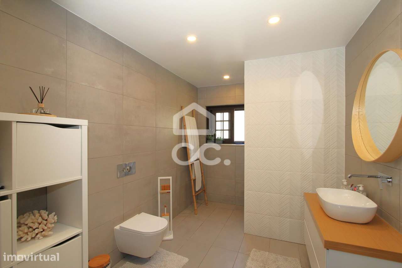 Moradia T4 em Alporchinhos - Porches com Piscina e Vista Mar a 2 minut-24