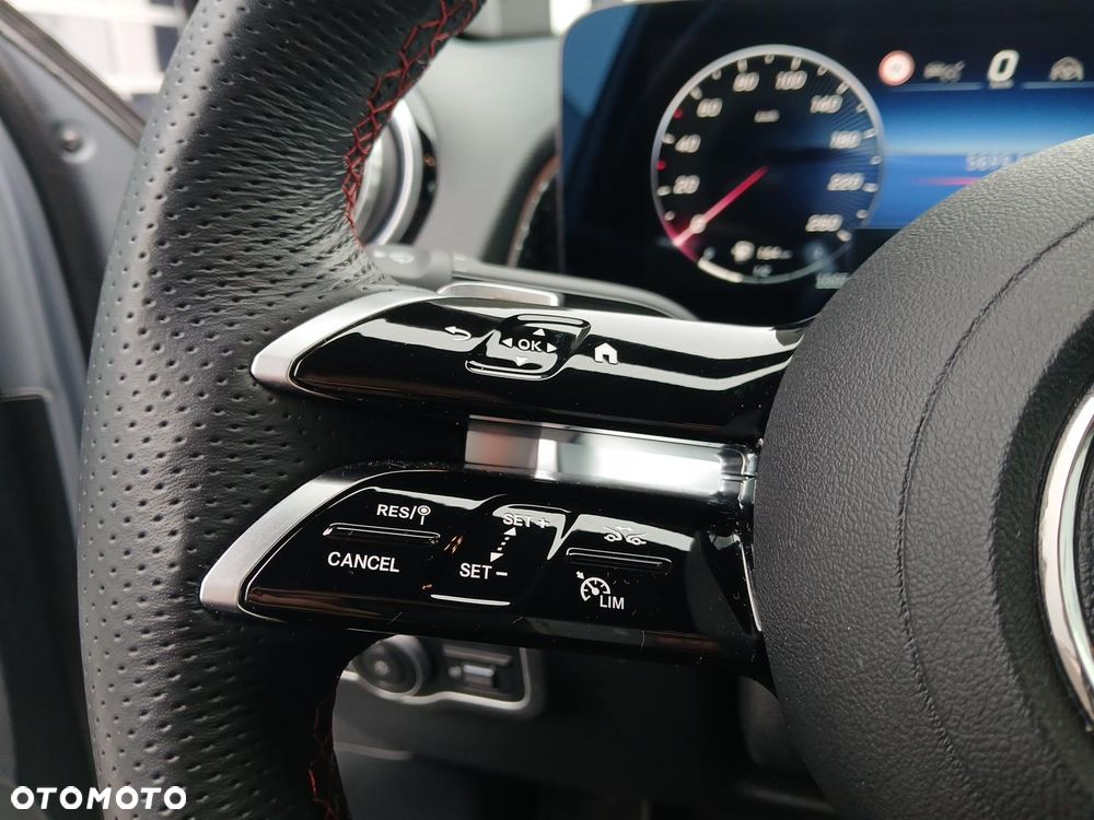 220 4matic 190KM Pakiet AMG Premium Distronic HAK 7os. Burmester FV23%