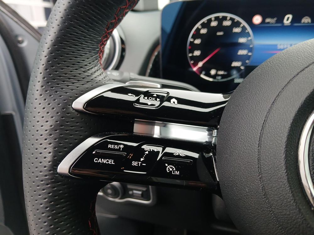 220 4matic 190KM Pakiet AMG Premium Distronic HAK 7os. Burmester FV23%