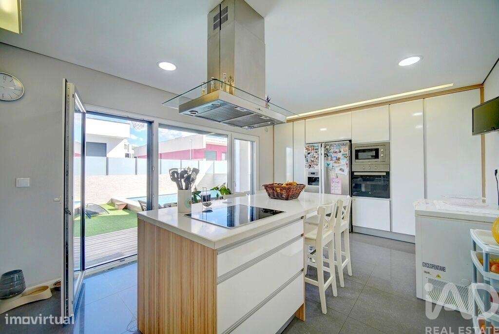 Moradia isolada T3 em Amora - Grande imagem: 5/22