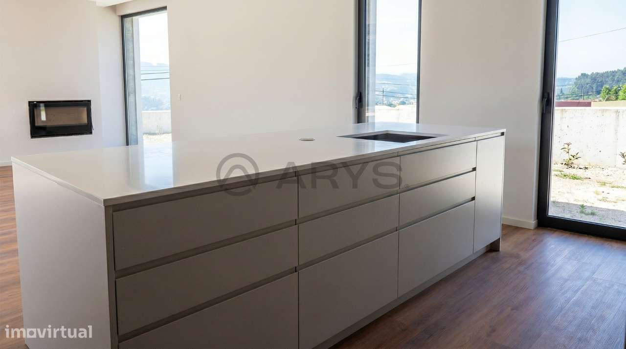 Moradia térrea T3 com Piscina-12