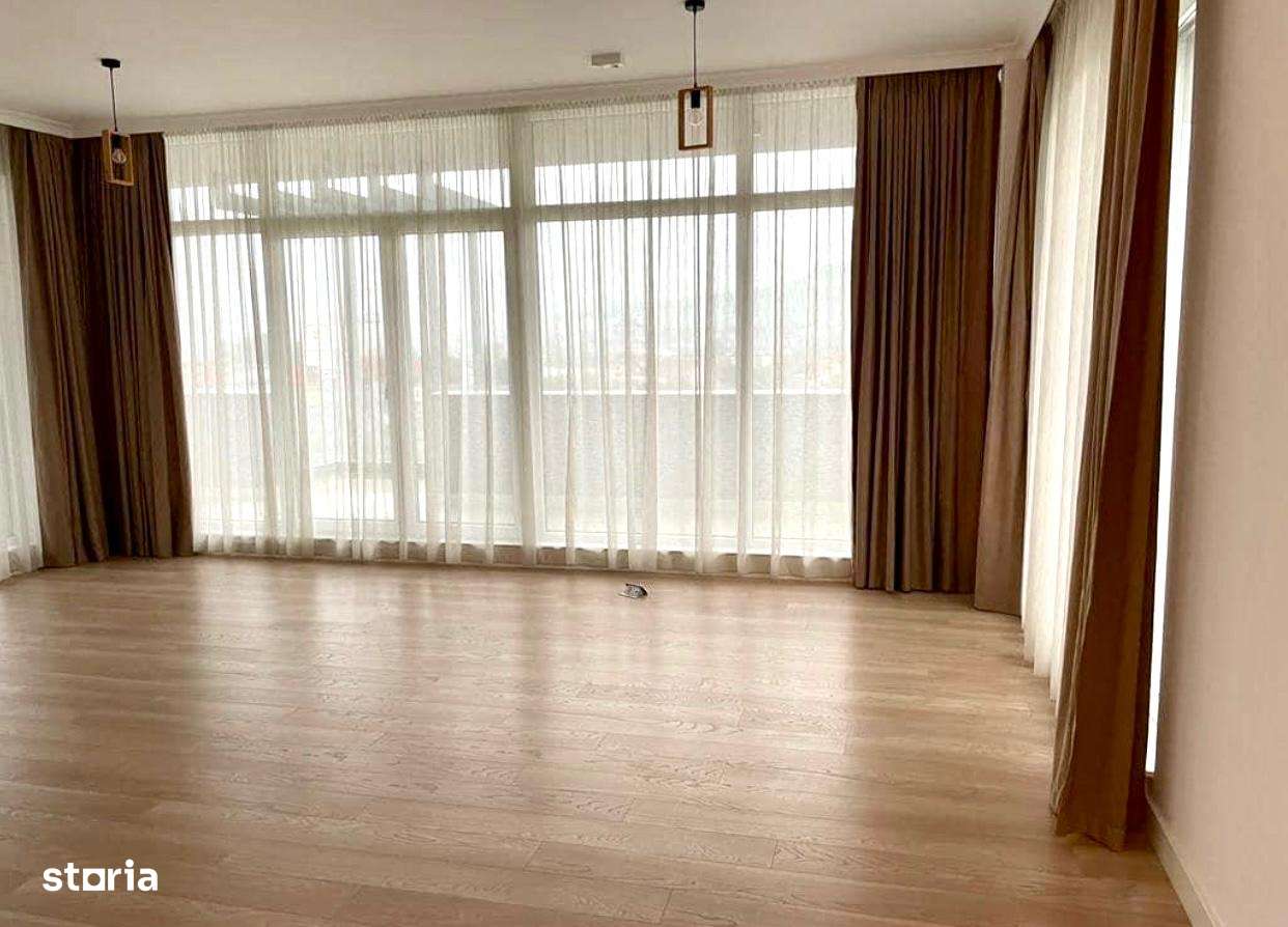 Apartament, 133 m², -2