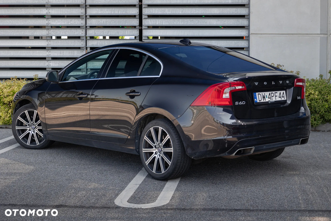 Volvo S60 T6 Drive-E Momentum - 4