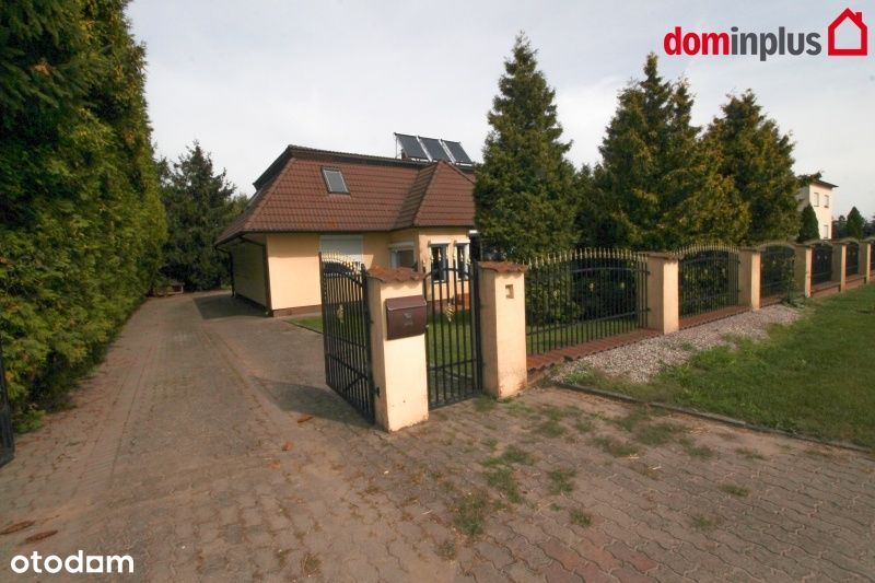 Dom, 240 m², Łabiszyn-Wieś
