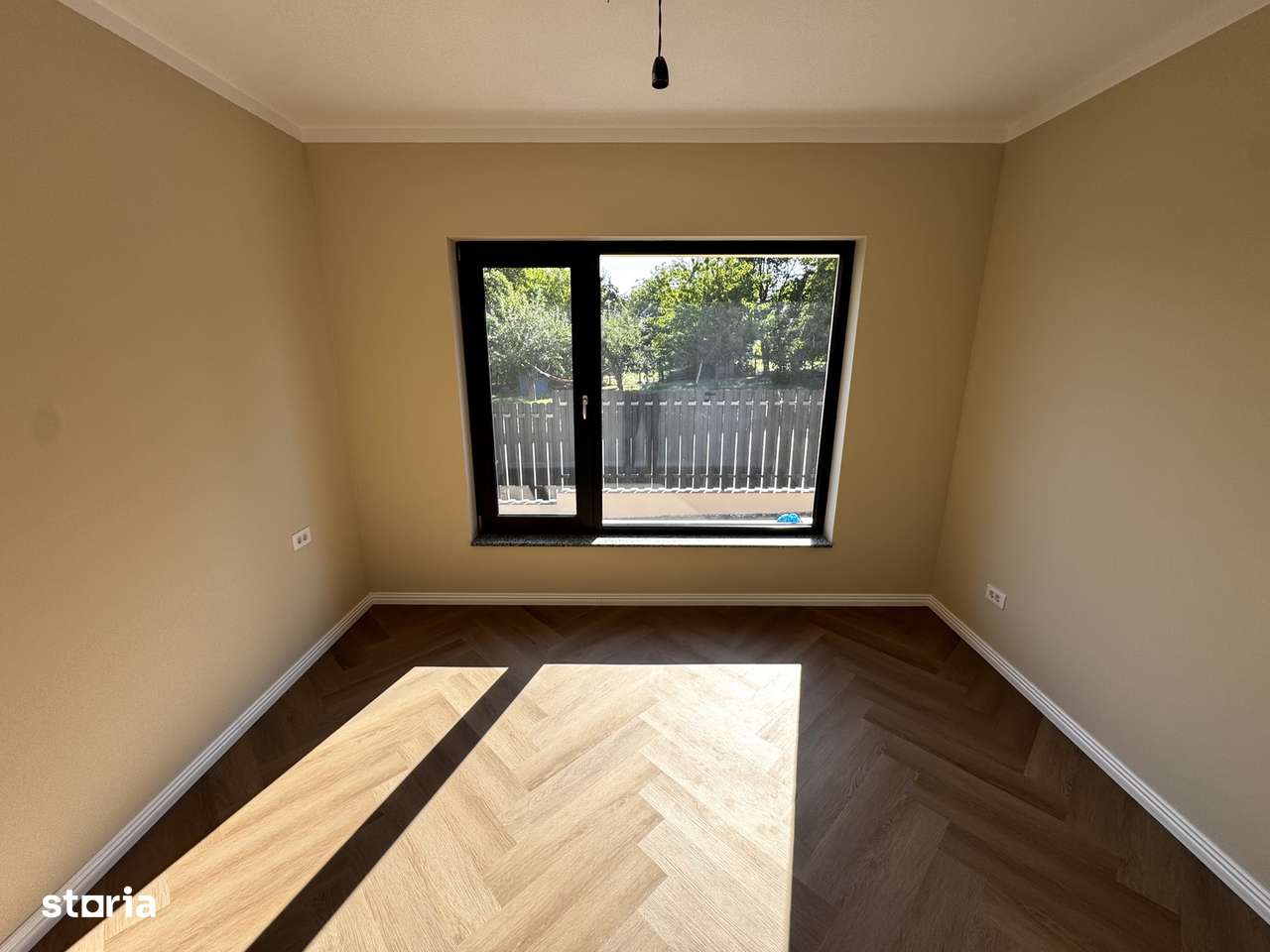 500 mp teren! ASFALT! CANALIZARE! Incalz in pard! Casa Tomesti-6