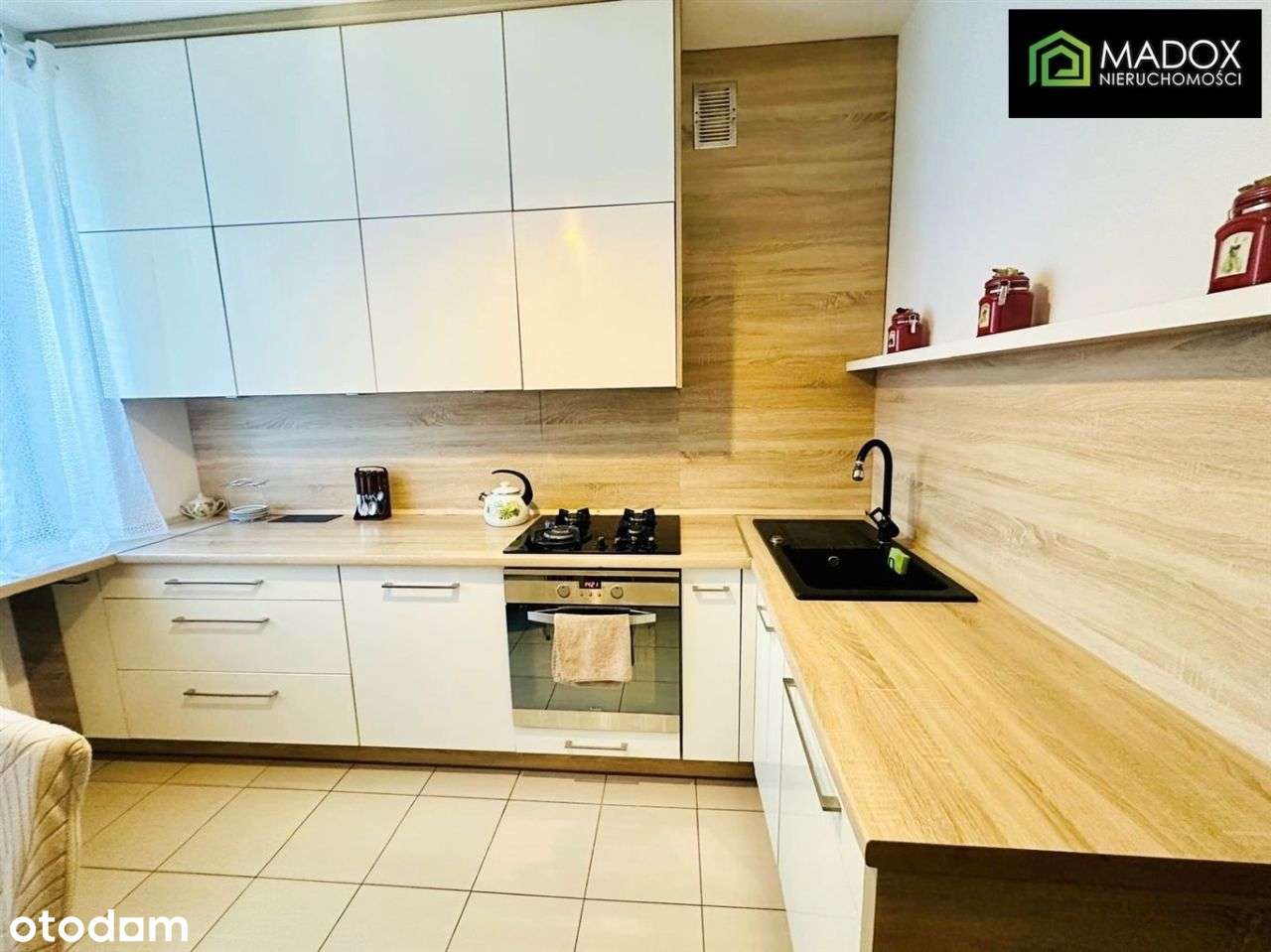 Przestronne M-3 do wprowadzenia, Centrum-1