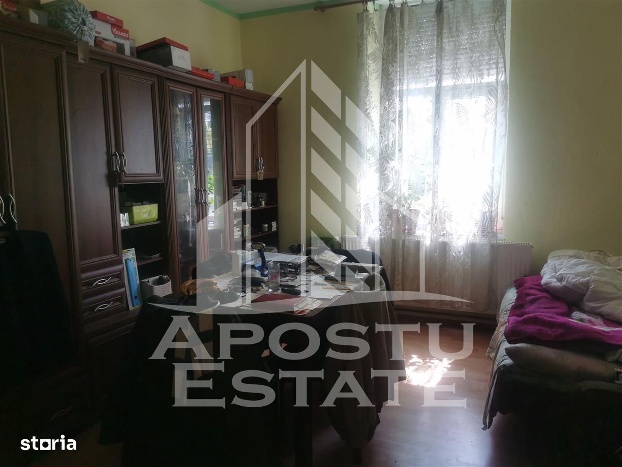 Apartament  la casa