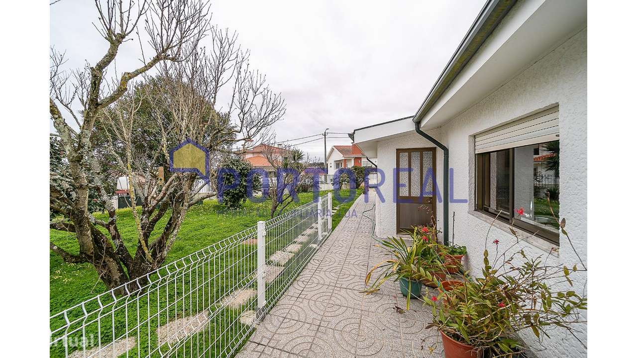 Moradia Isolada perto Praia Granja-27