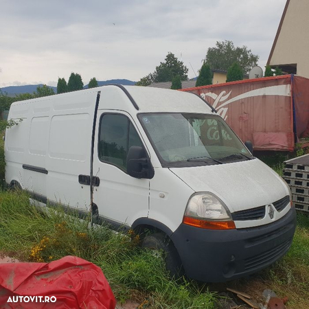 Dezmembrez Renault Master 2.5 dci EURO 4 an 2008 - 1