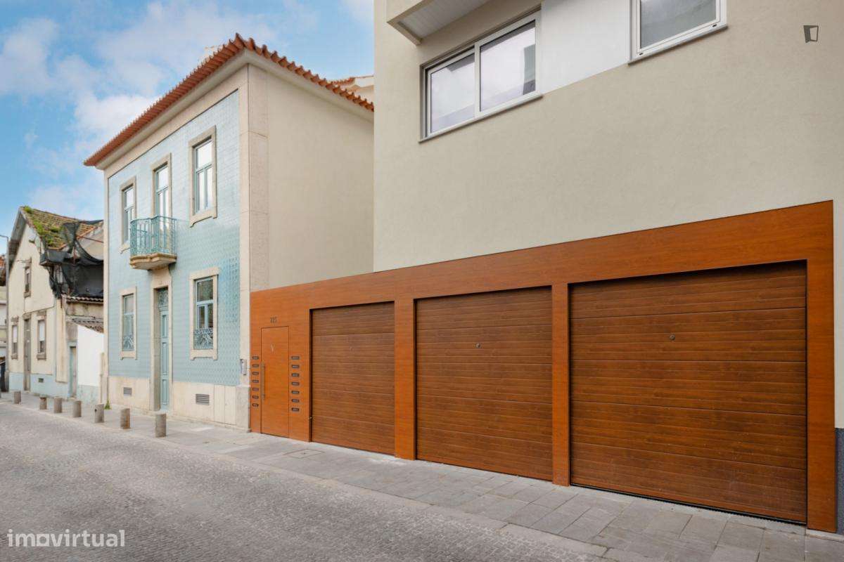 Estúdio - localizado em Matosinhos Porto - Grande imagem: 4/10