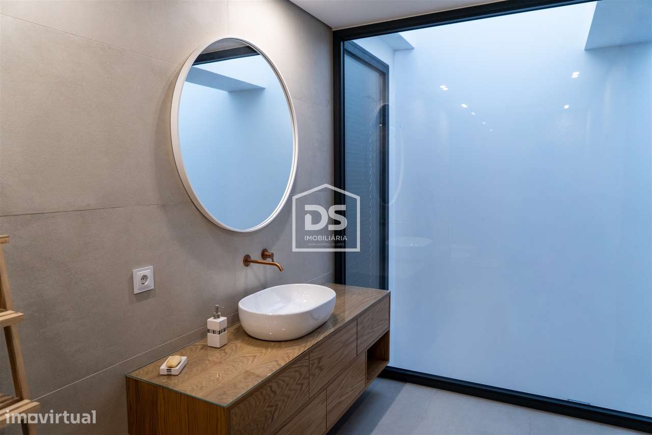 MORADIA DE LUXO T3 + ESCRITORIO - CENTRO DE PAÇOS DE FERREIRA-26