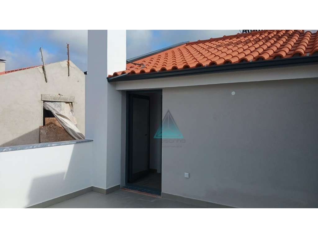 Moradia Geminada Quinta do Conde-1