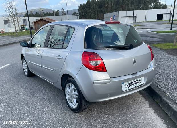 Renault Clio 1.5 dCi Rip Curl II - 13