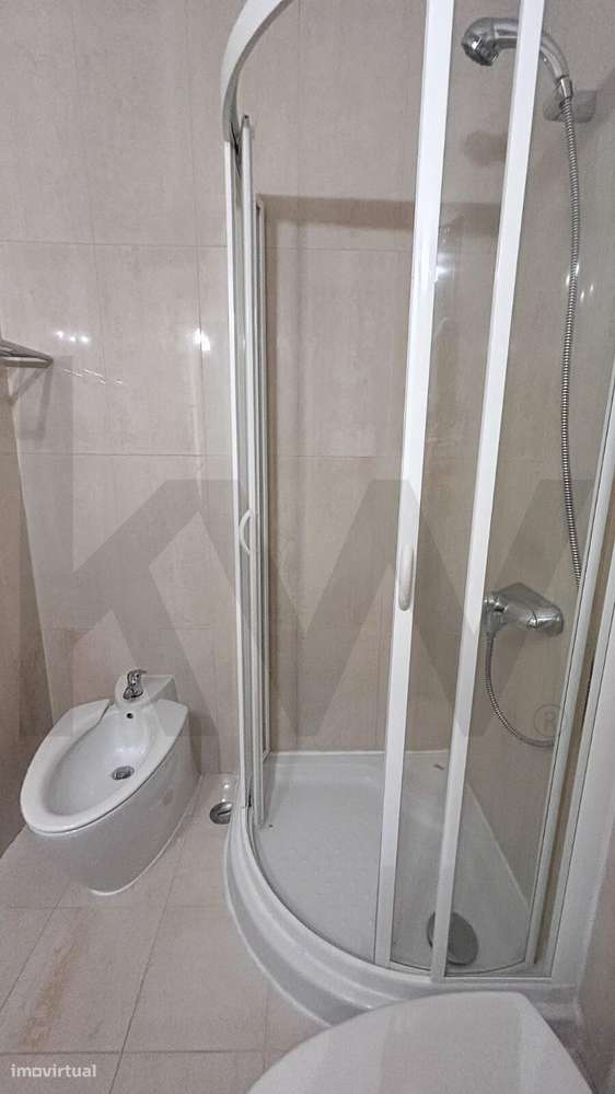T1 REMODELADO, NAS PATAMEIRAS- ODIVELAS- EXCELENTE  PARA HABITAÇÃO PRÓ-14