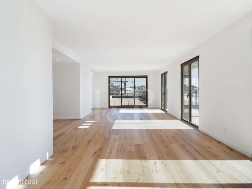 Penthouse T4+1 com terraço, piscina e vista rio no Dafundo, Oeiras-8